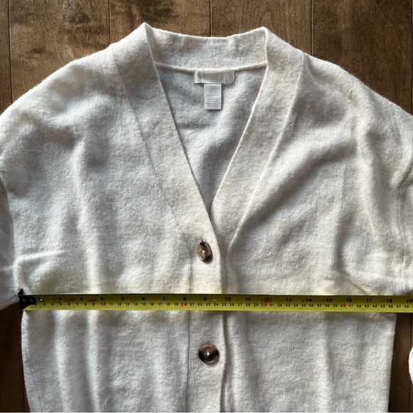 H&M Cream Cardigan - Picture 6 of 6